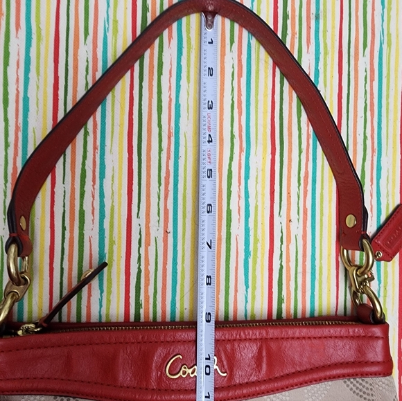 Coach Hobo Tote 20088 - Picture 12 of 15